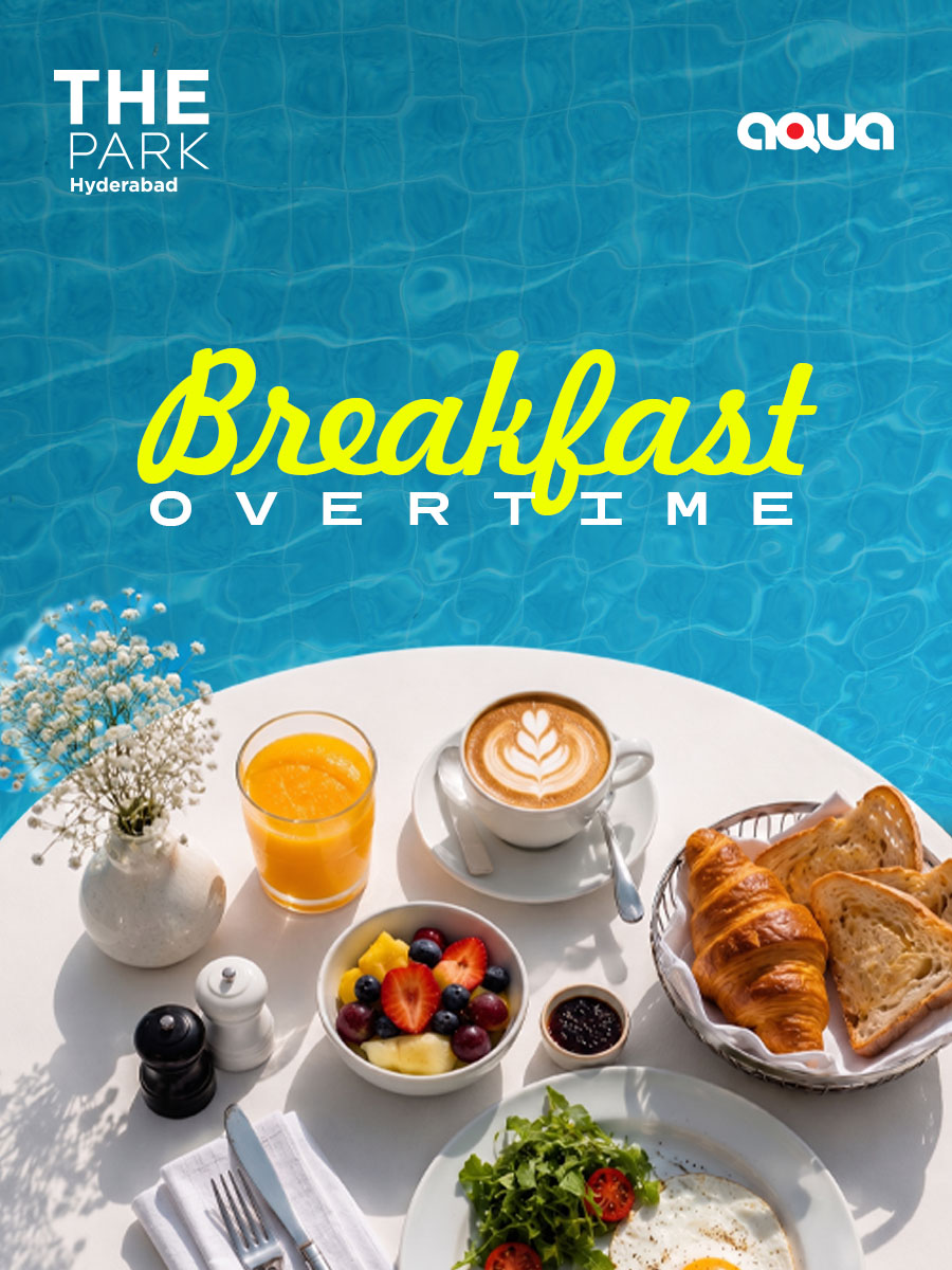 Breakfast Overtime – Poolside Mornings at Aqua