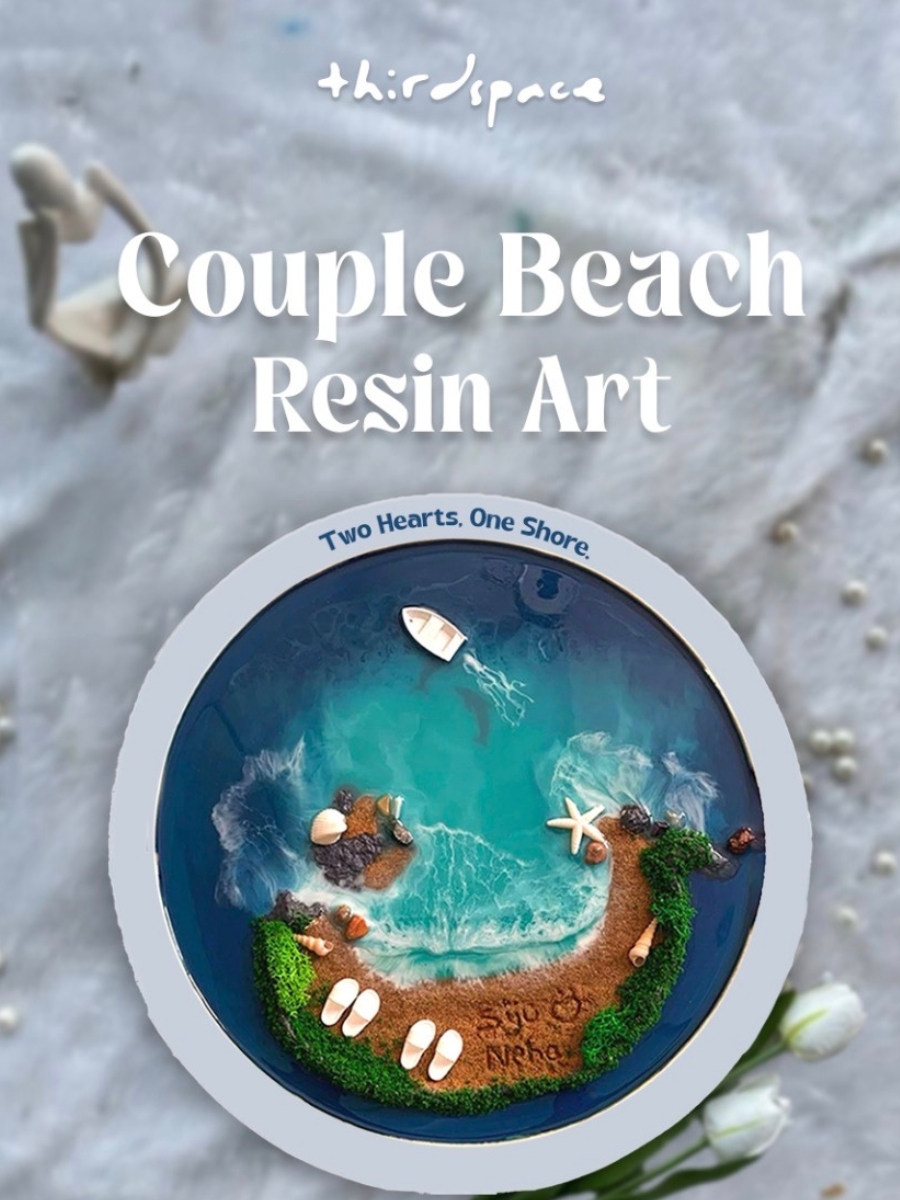 Couple Beach Resin Art