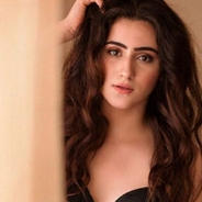 Diana Khan
