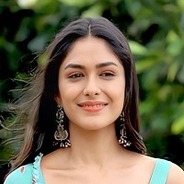 Mrunal Thakur
