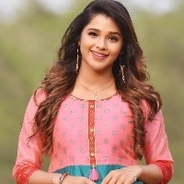 Elsa Ghosh