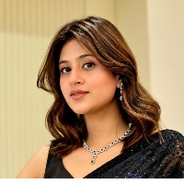  Anjali Arora