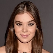 Hailee Steinfeld