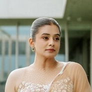 Priyamani 