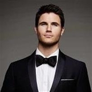 Robbie Amell